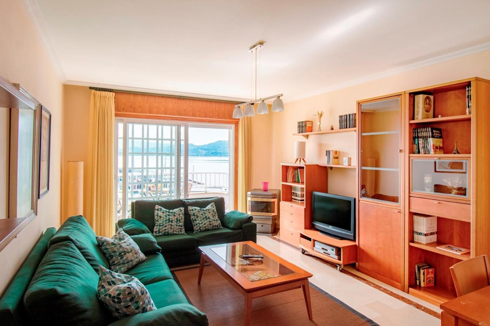 Bleumaison-Combarro Port Con Vistas Al Mar 外观 照片